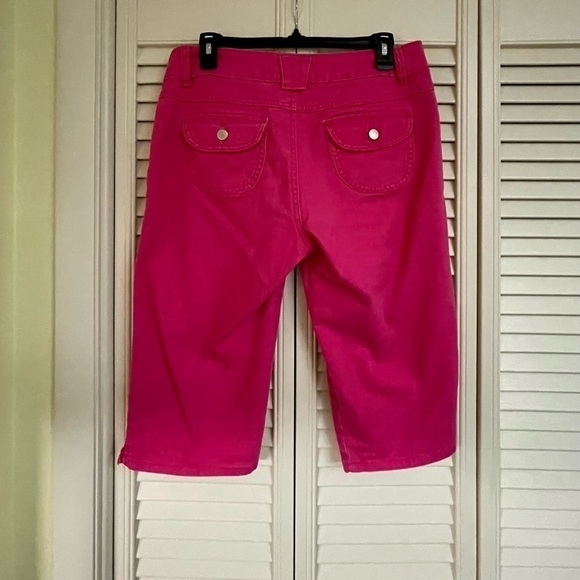 CATO, WOMENS CAPRIS. SIZE 12. PINK COLOR. - Picture 2 of 4